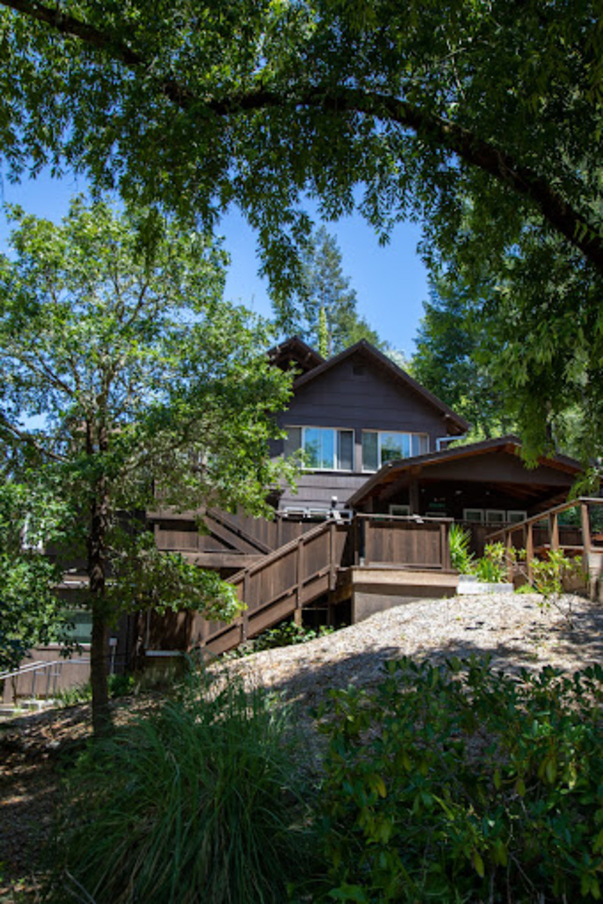 Azure Acres Recovery Center - Sebastopol Reviews, Costs, Program ...