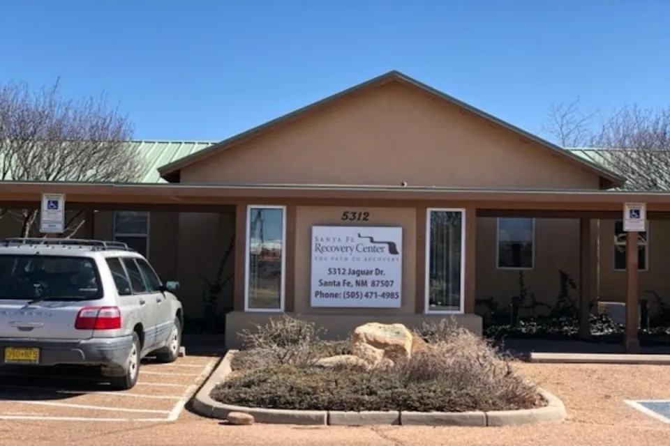 Santa Fe Recovery Center - exterior views