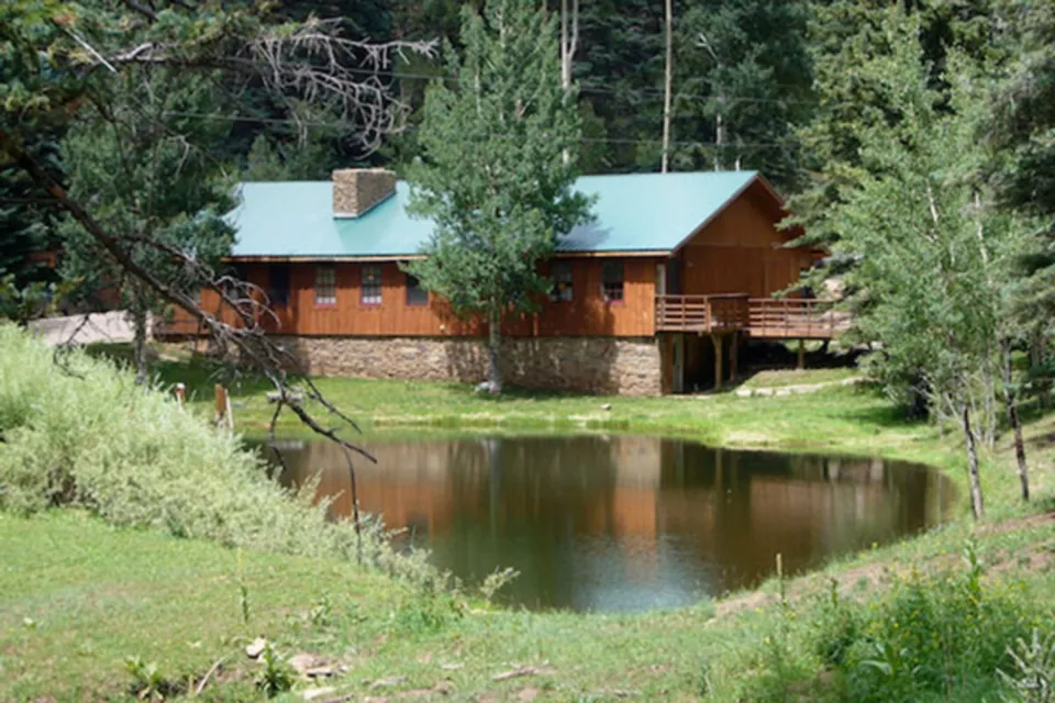 Shadow Mountain Recovery - Taos - exterior views