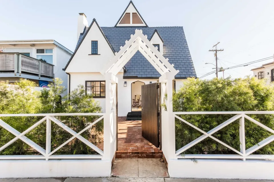 Silicon Valley Recovery - exterior views