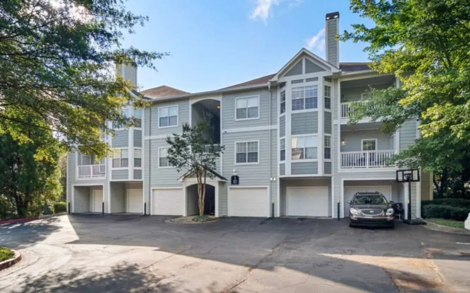Southern Live Oak Wellness - exterior views