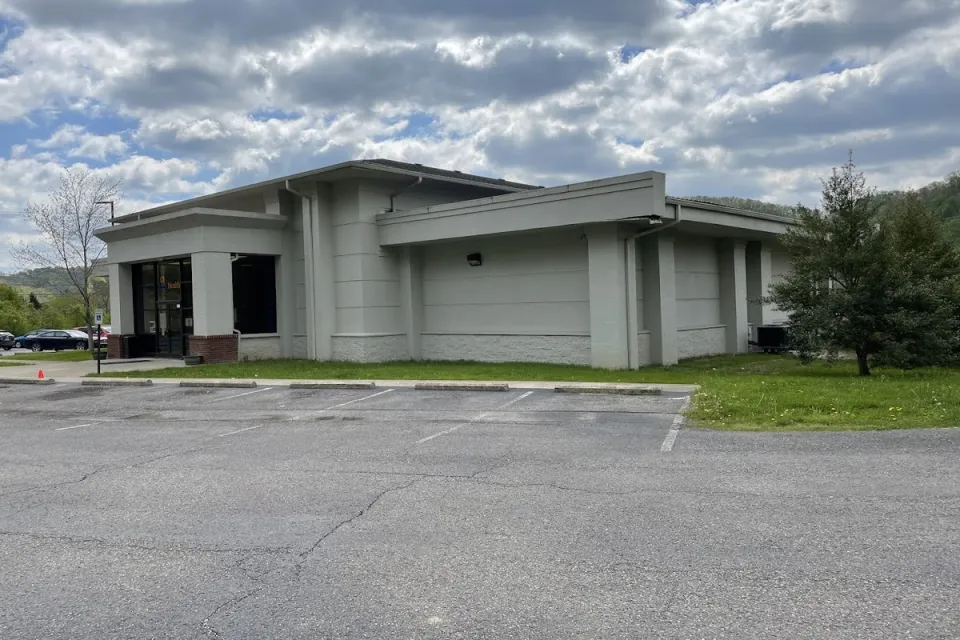 Spero Health - Pikeville - exterior views