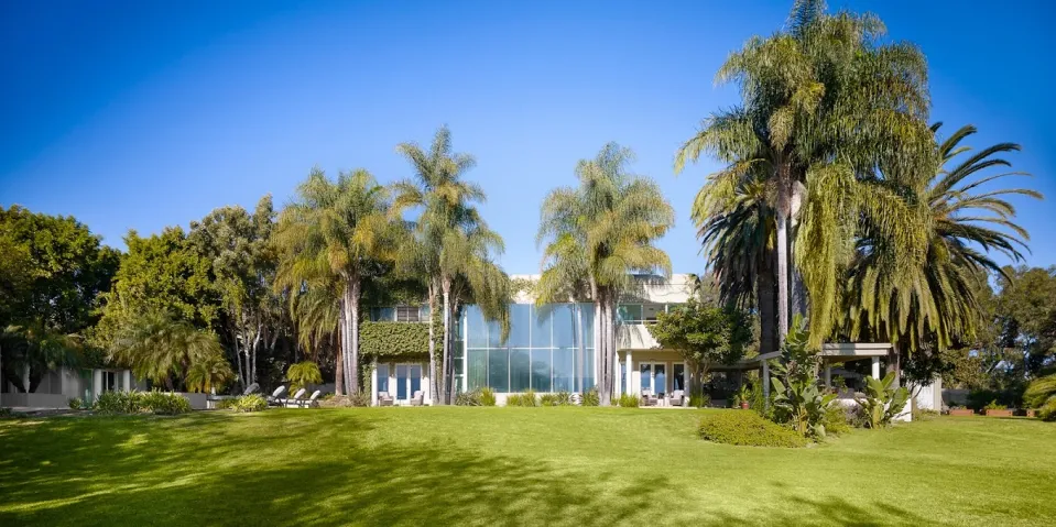 Summit Malibu - exterior views