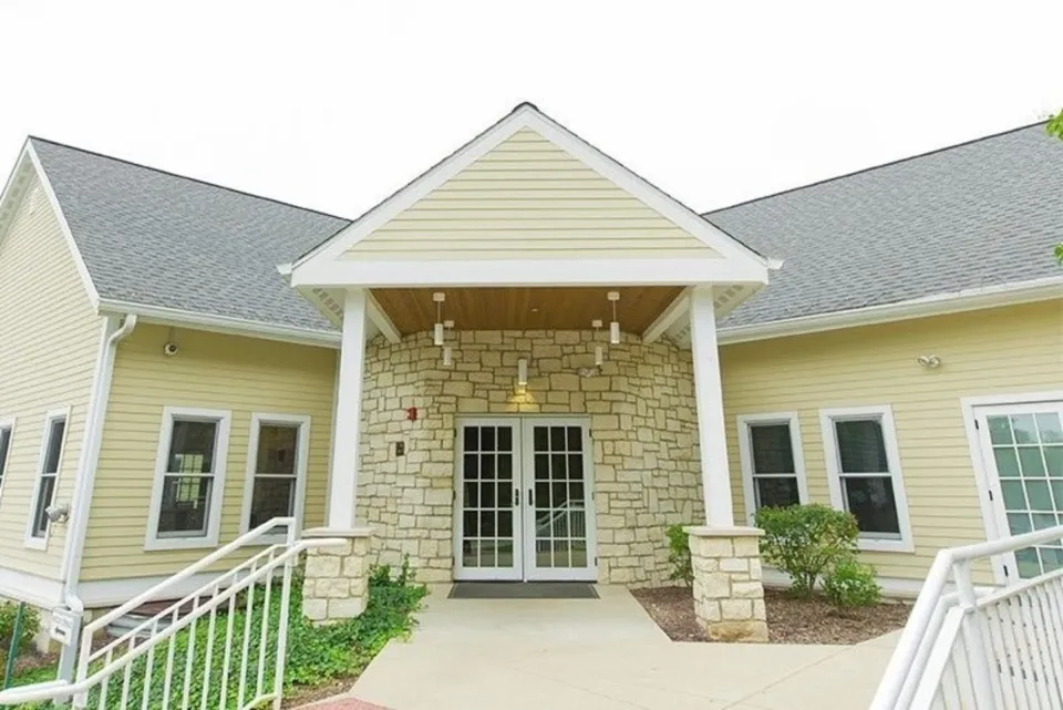 Timberline Knolls - exterior views