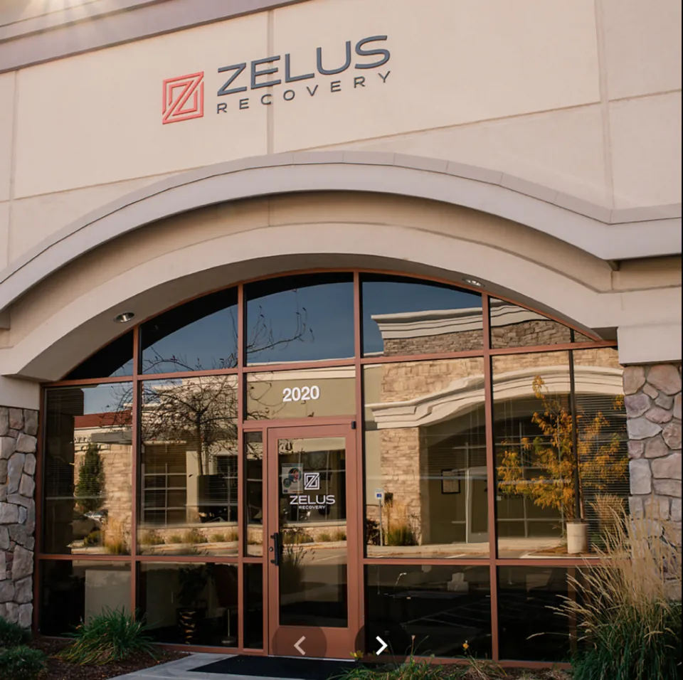 Zelus Recovery - exterior