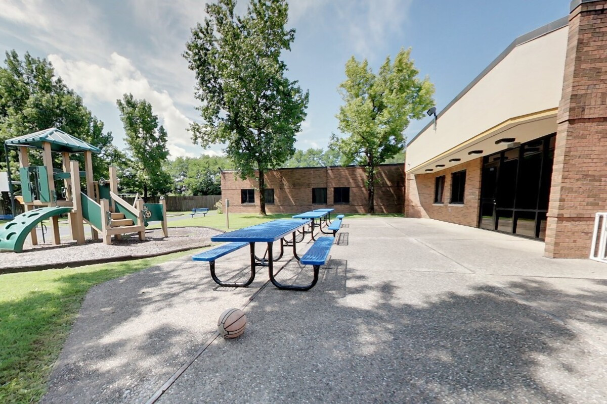 Wellstone Regional Hospital Reviews, Costs, Program Details & Rating